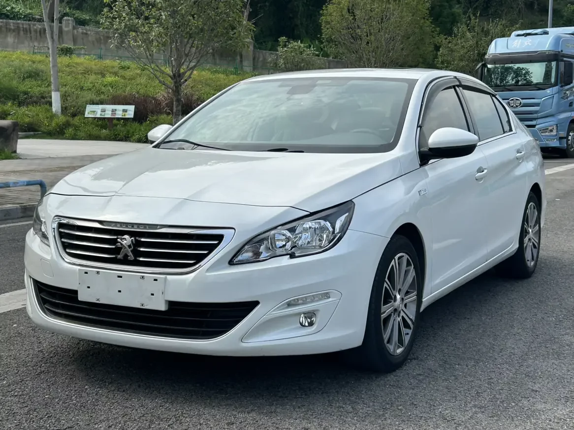 Peugeot 408