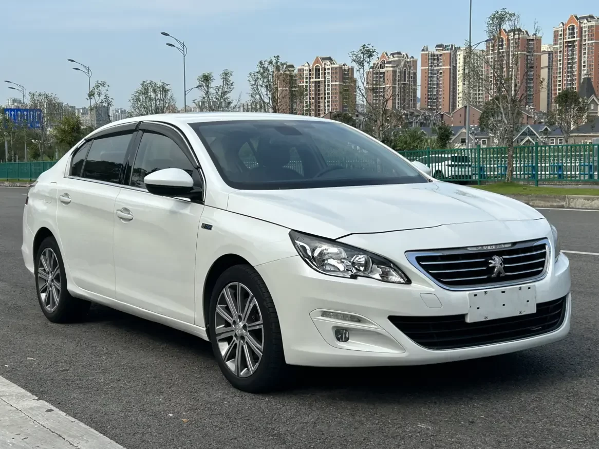 Peugeot 408