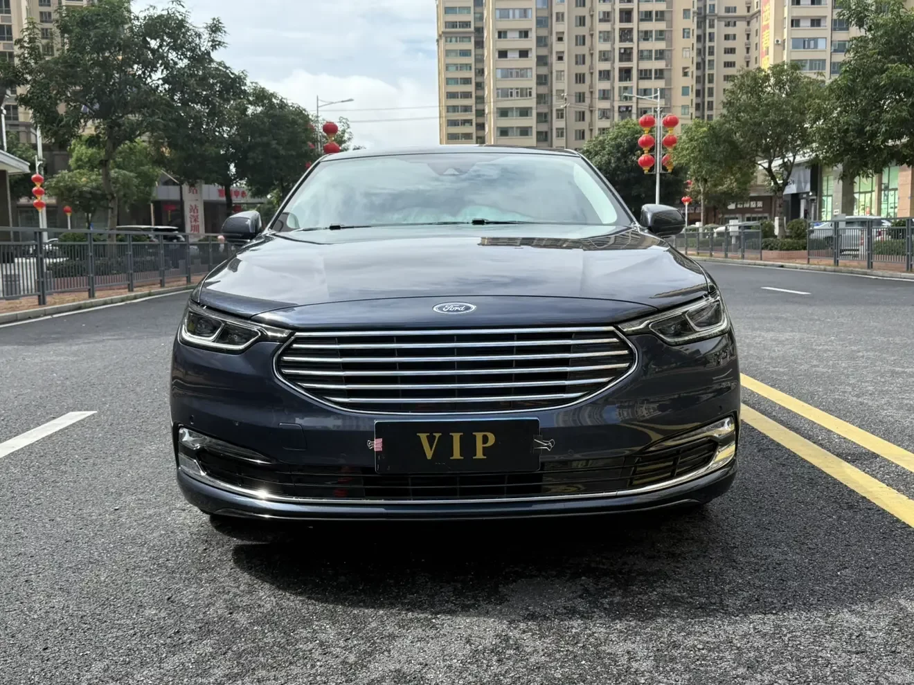 Ford Taurus