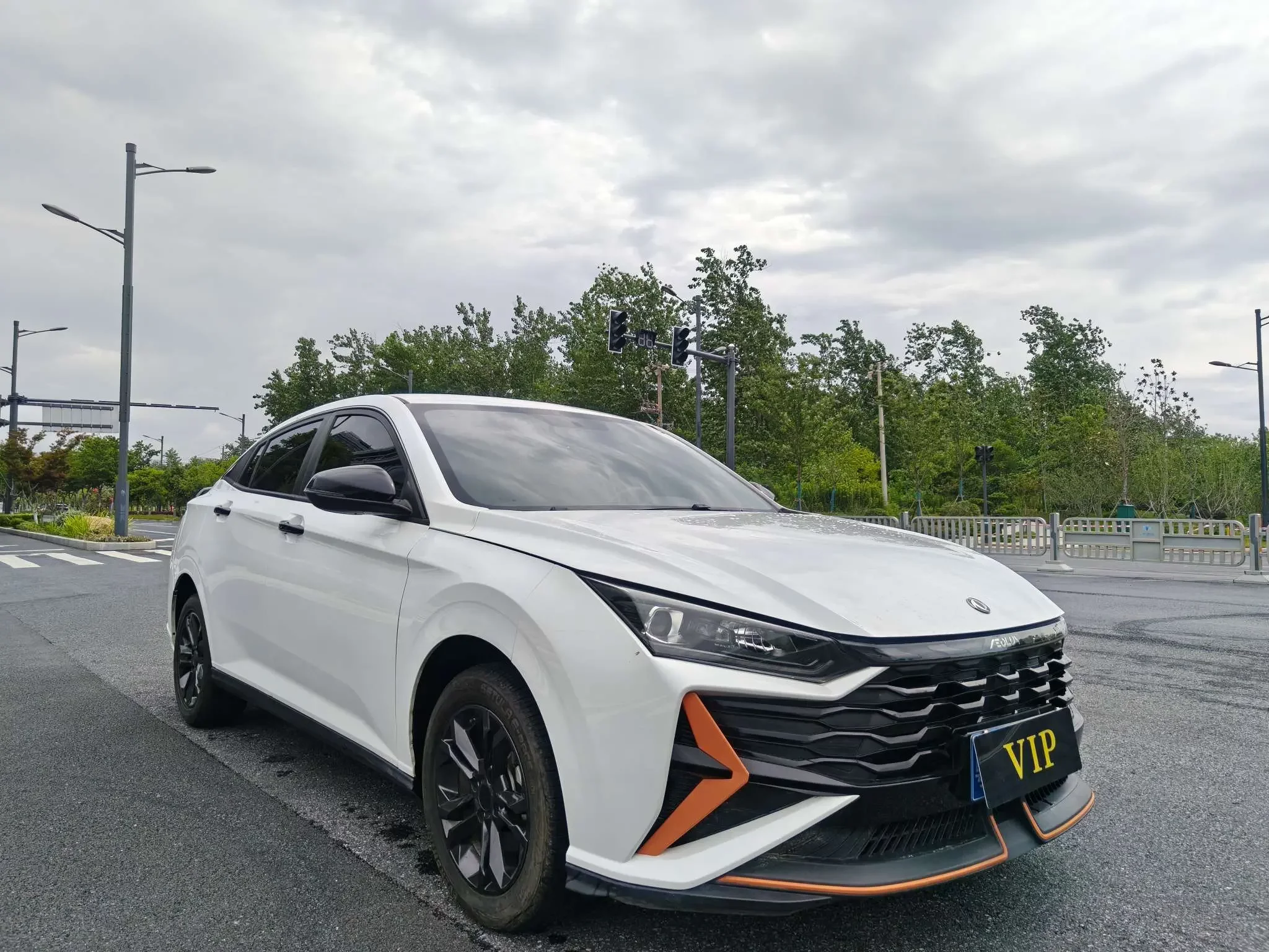 Dongfeng Yixuan
