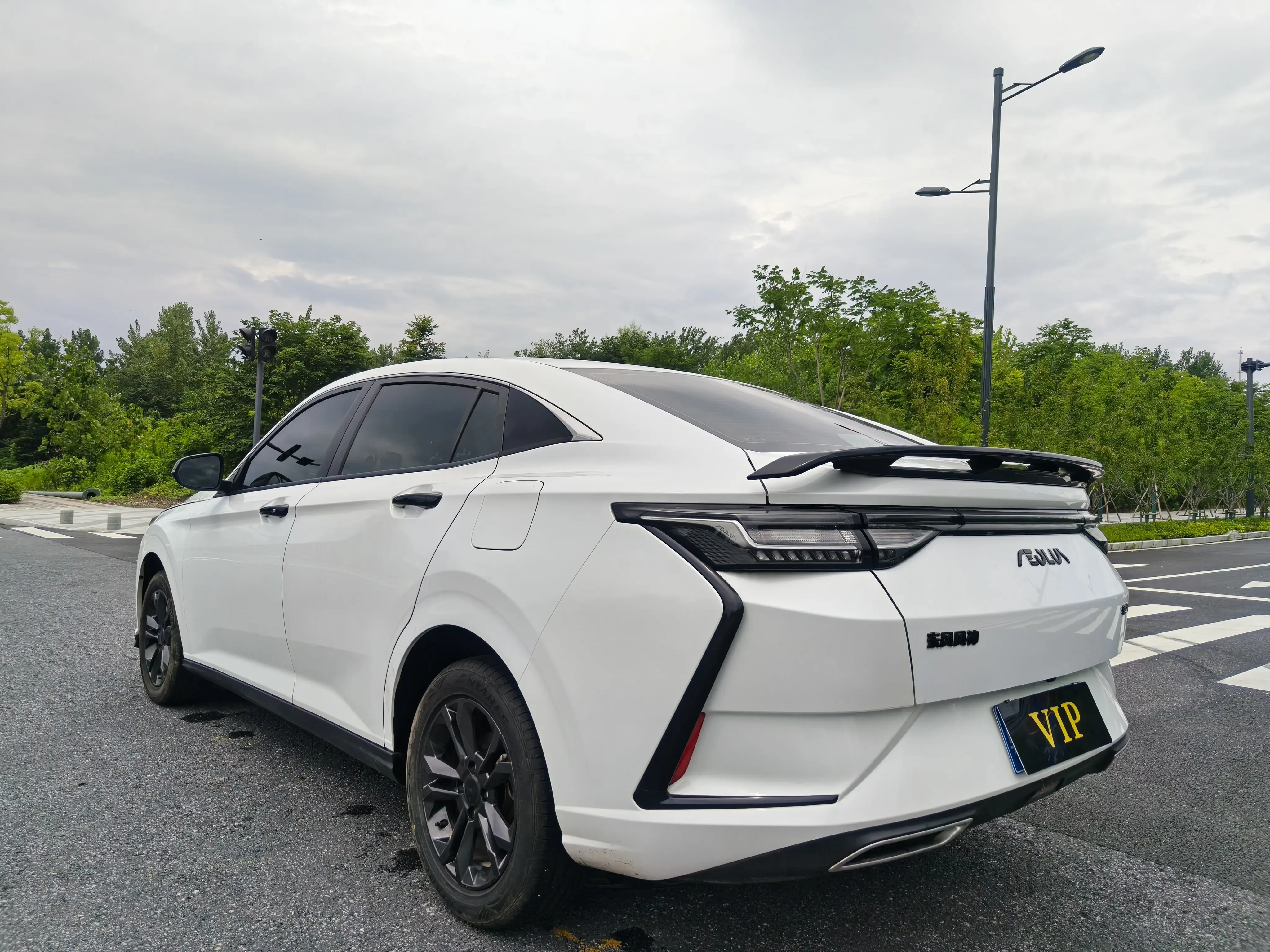 Dongfeng Yixuan