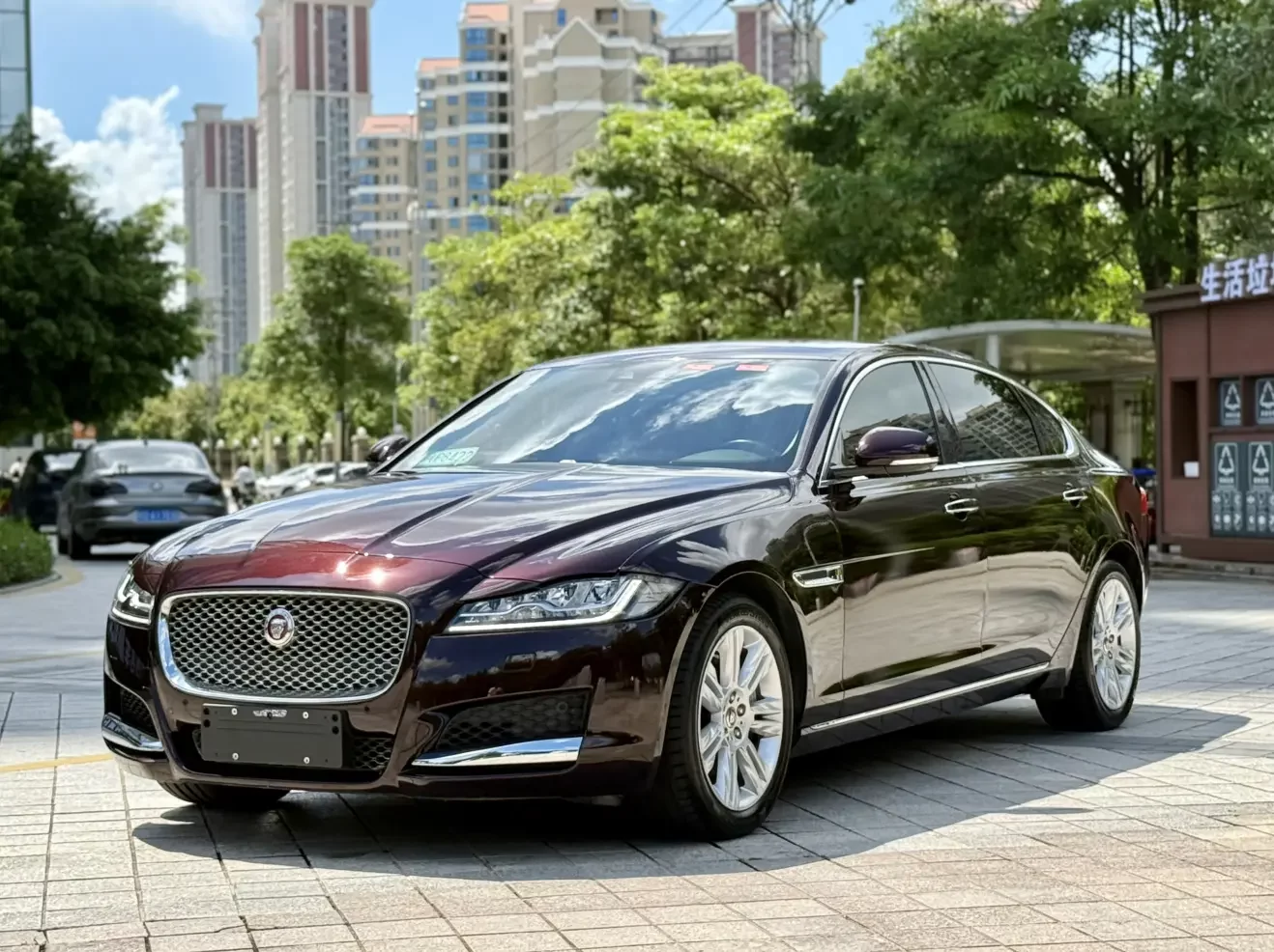 Jaguar XFL