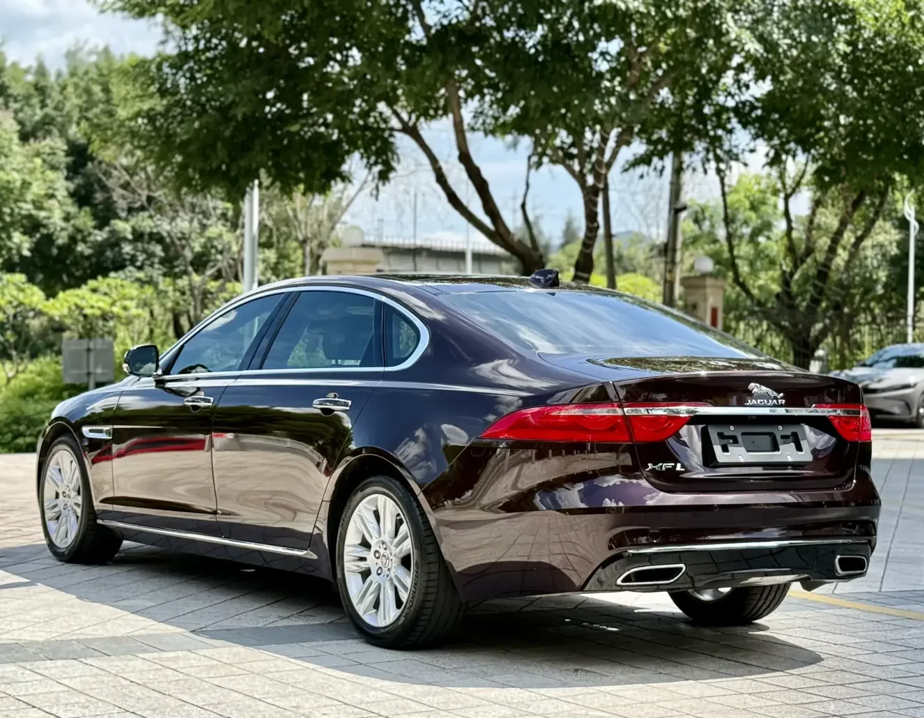 Jaguar XFL
