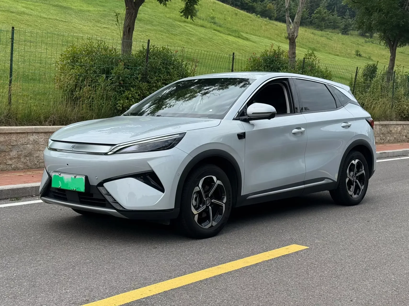 BYD Yuan PLUS  из Китая