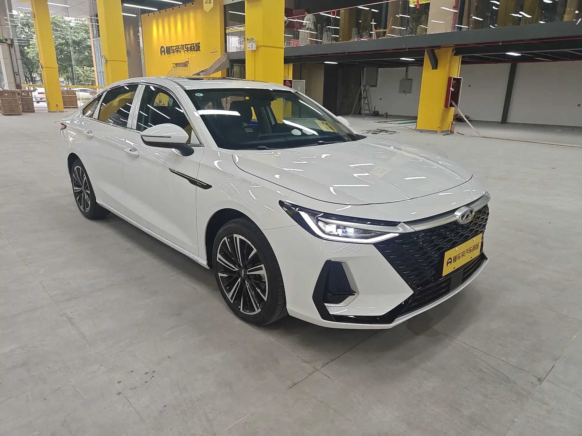Chery Arrizo 8