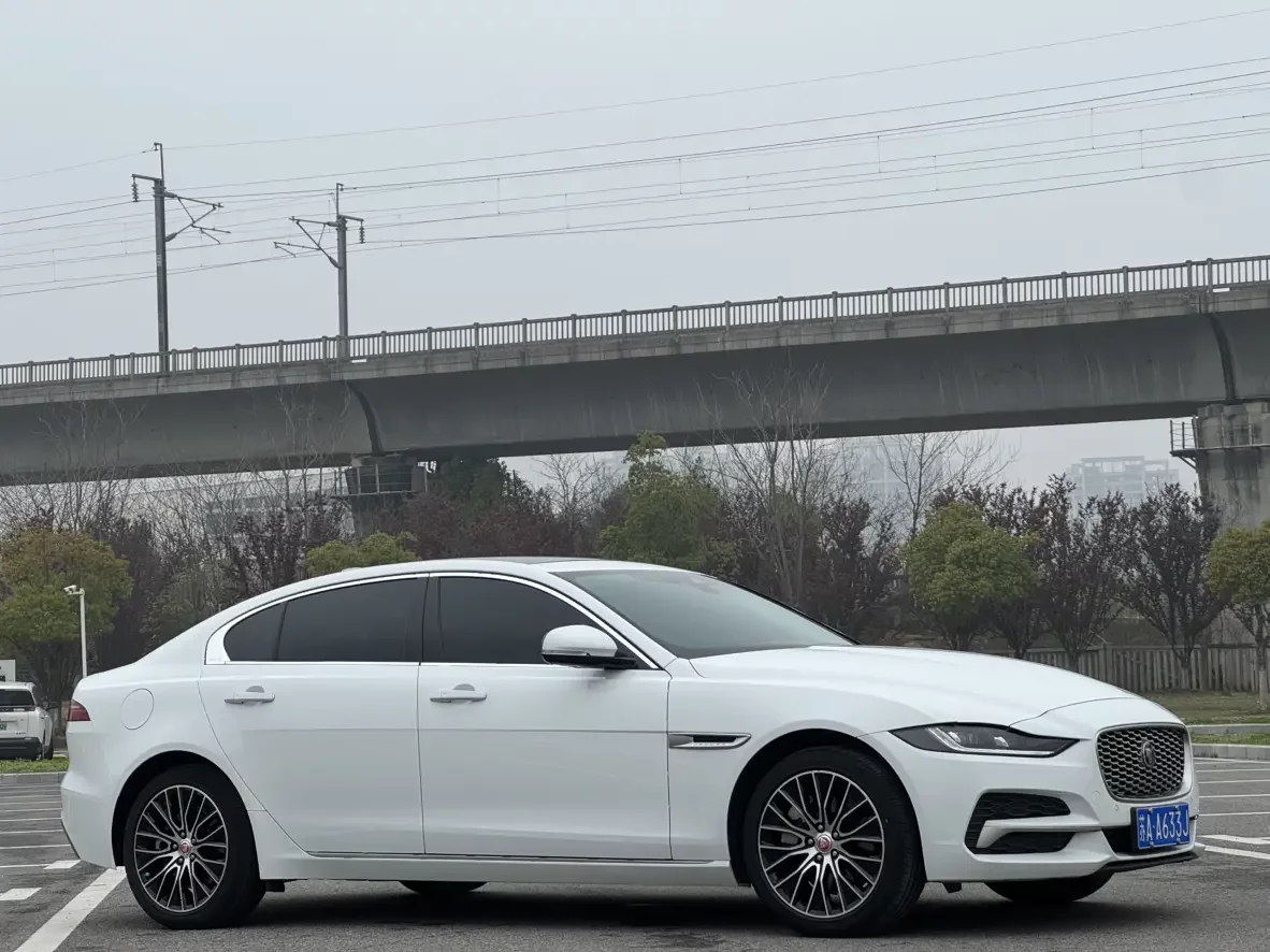 Jaguar XEL