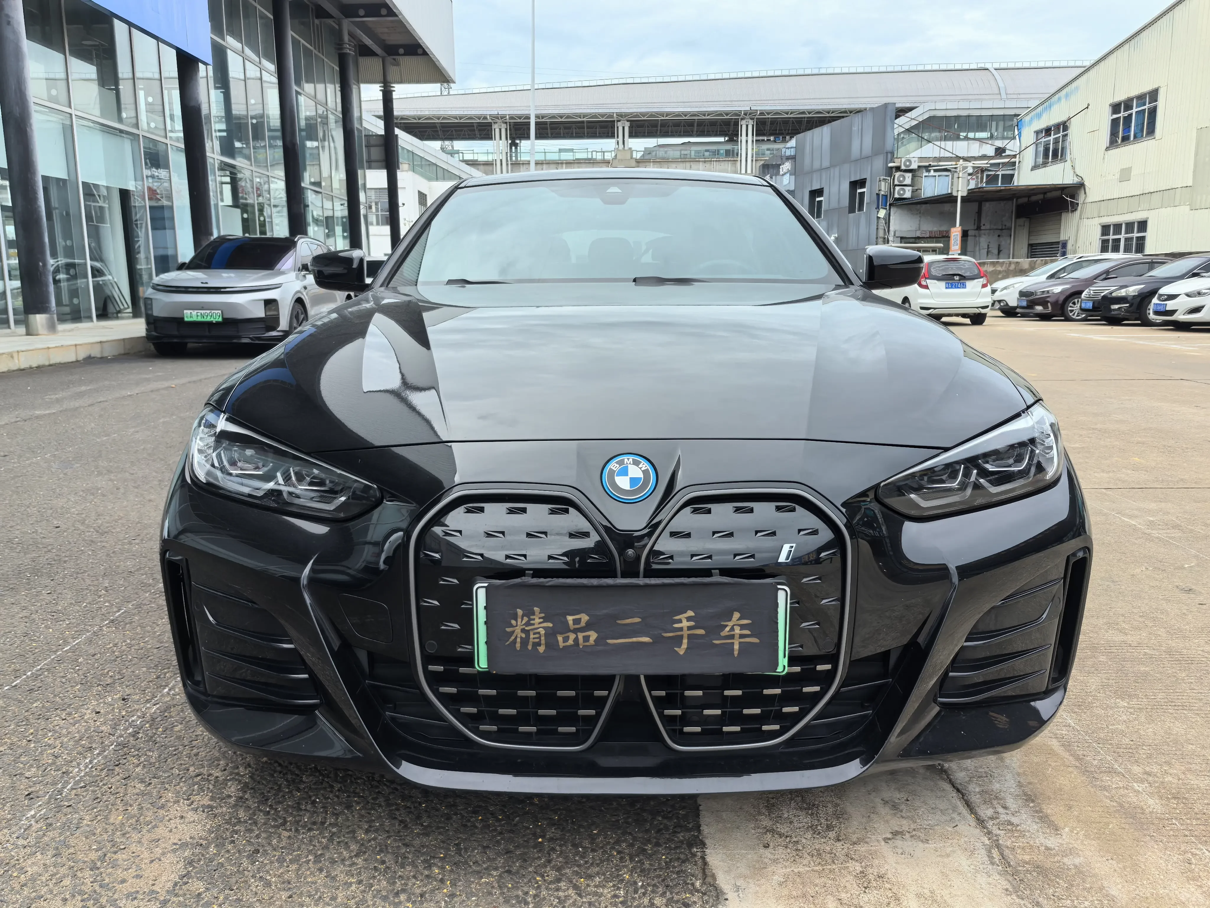 BMW i4  из Китая