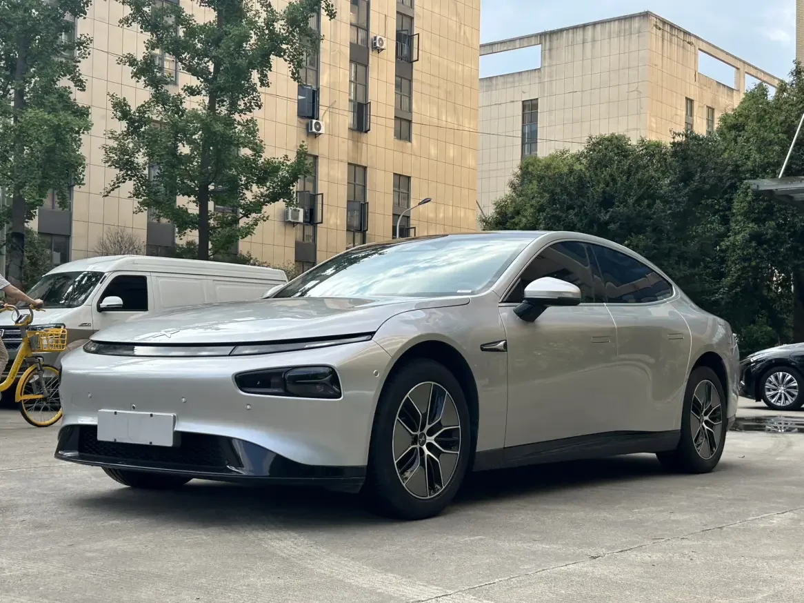 Xpeng P7