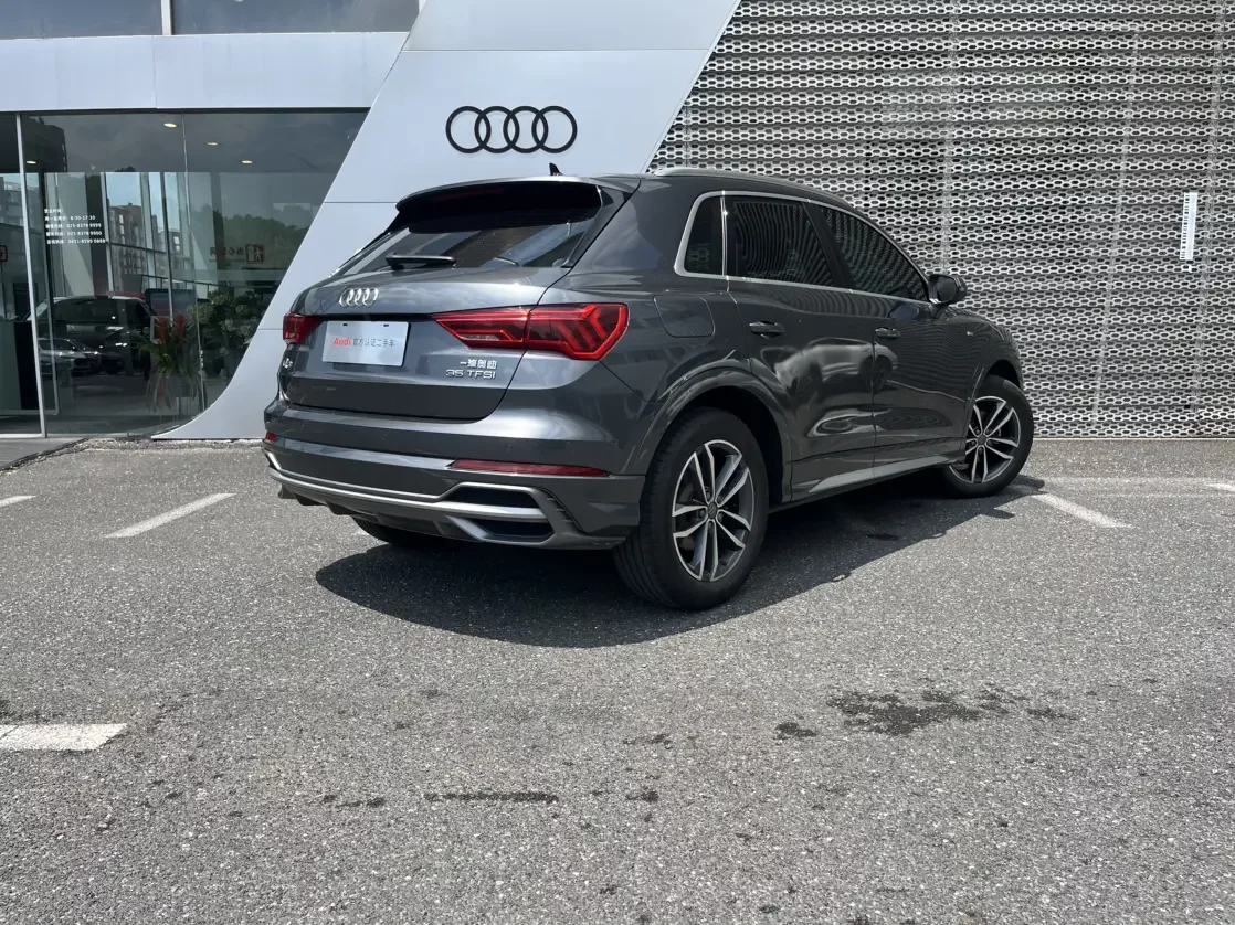 Audi Q3
