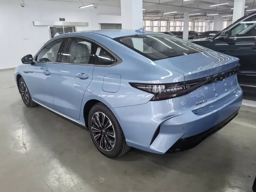 Chery Fengyun A8
