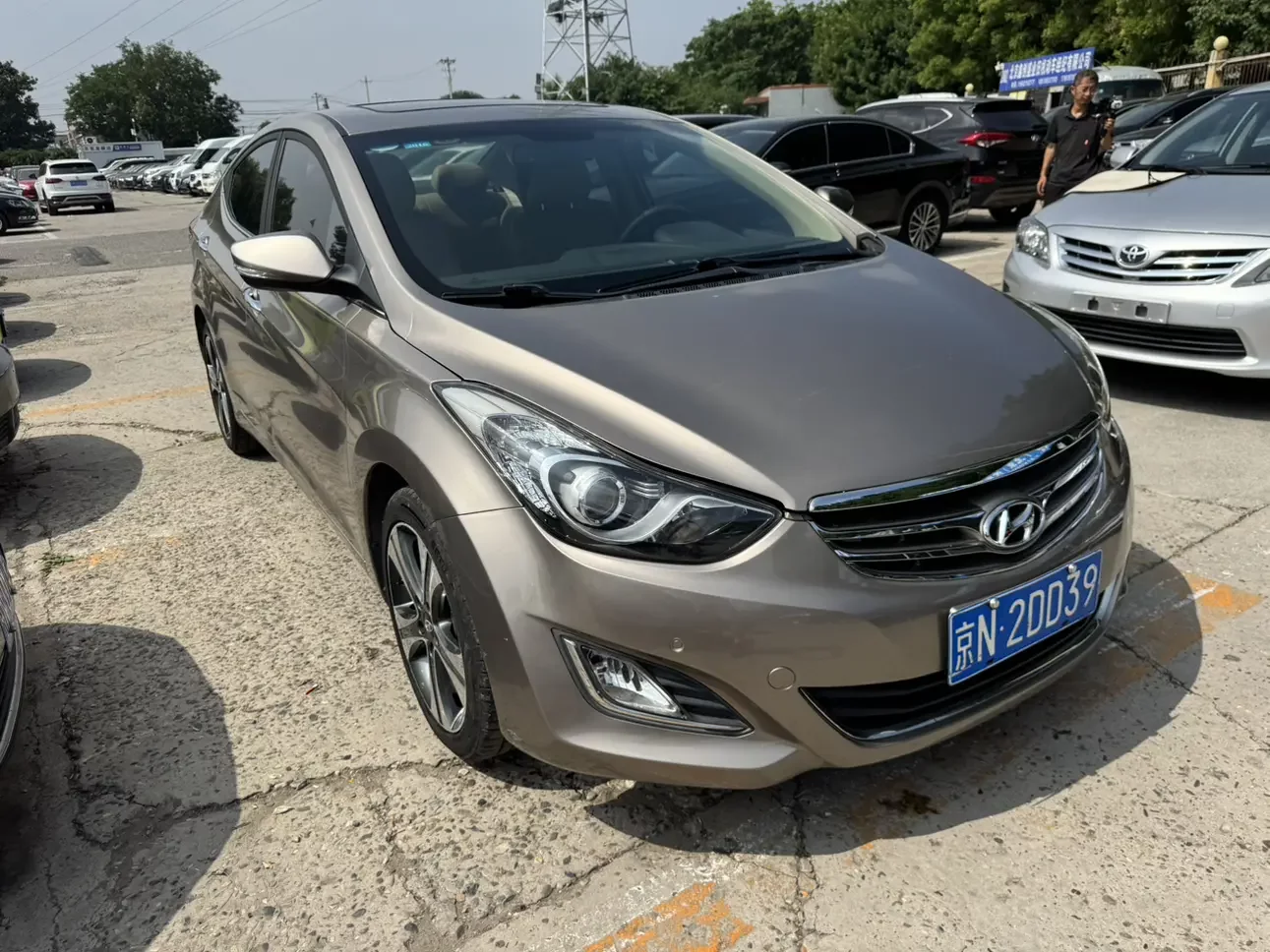Hyundai Elantra