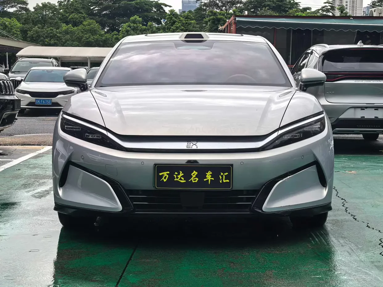 BYD Han L EV