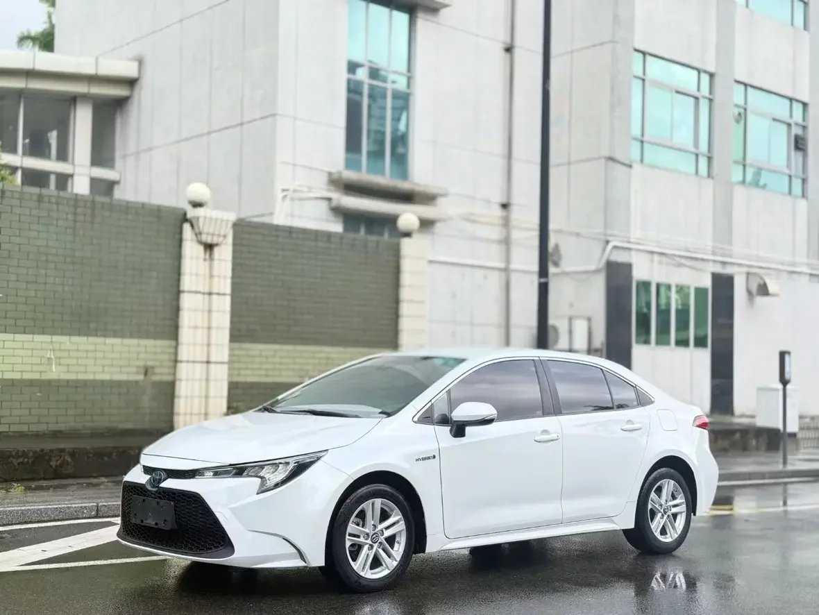 Toyota Levin (Lei Ling)  из Китая