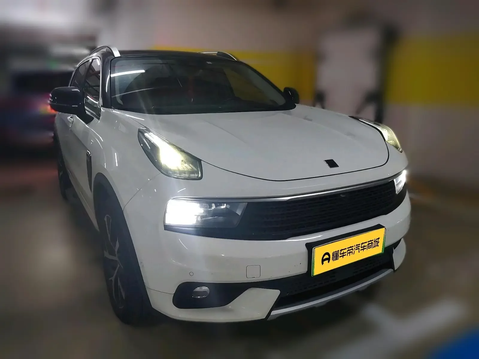 Lynk & Co 01 EM-P
