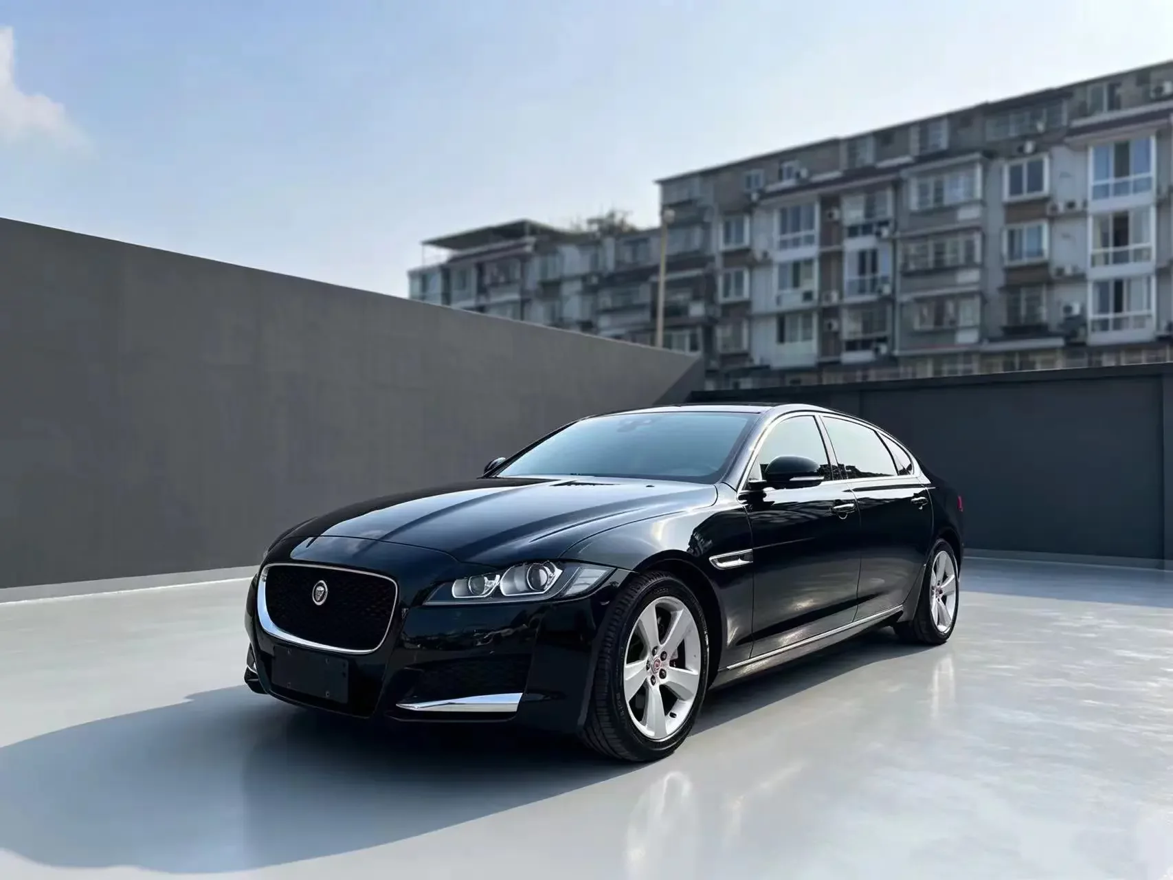 Jaguar XFL