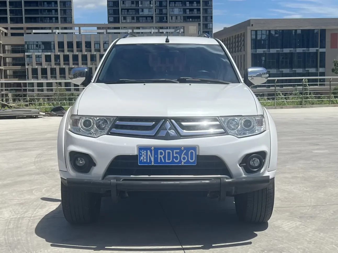 Mitsubishi Pajero Jinchang  из Китая