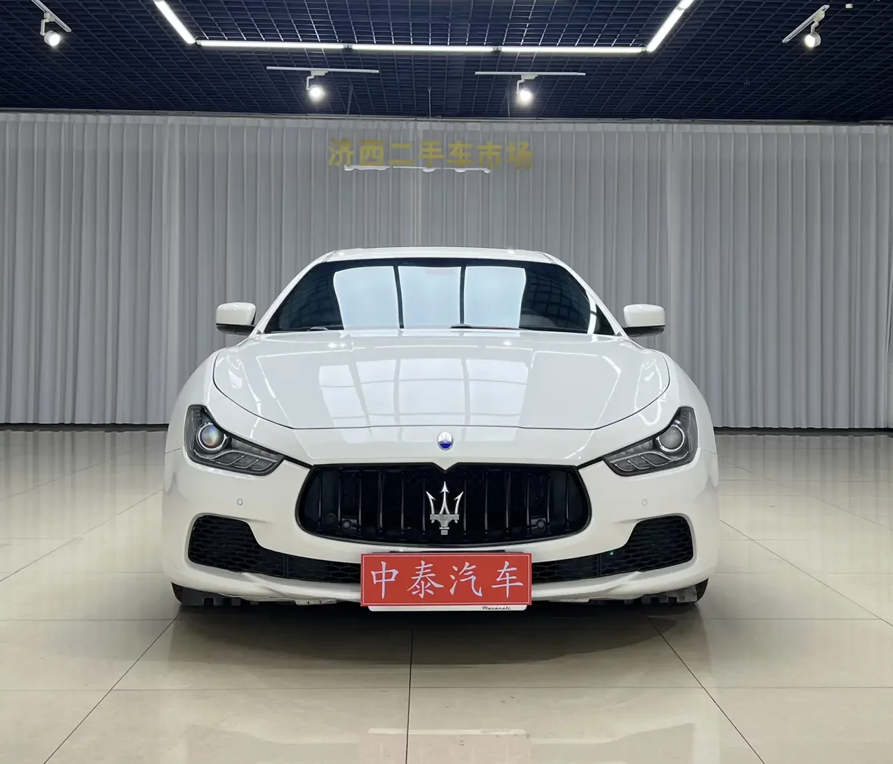 Maserati Ghibli  из Китая