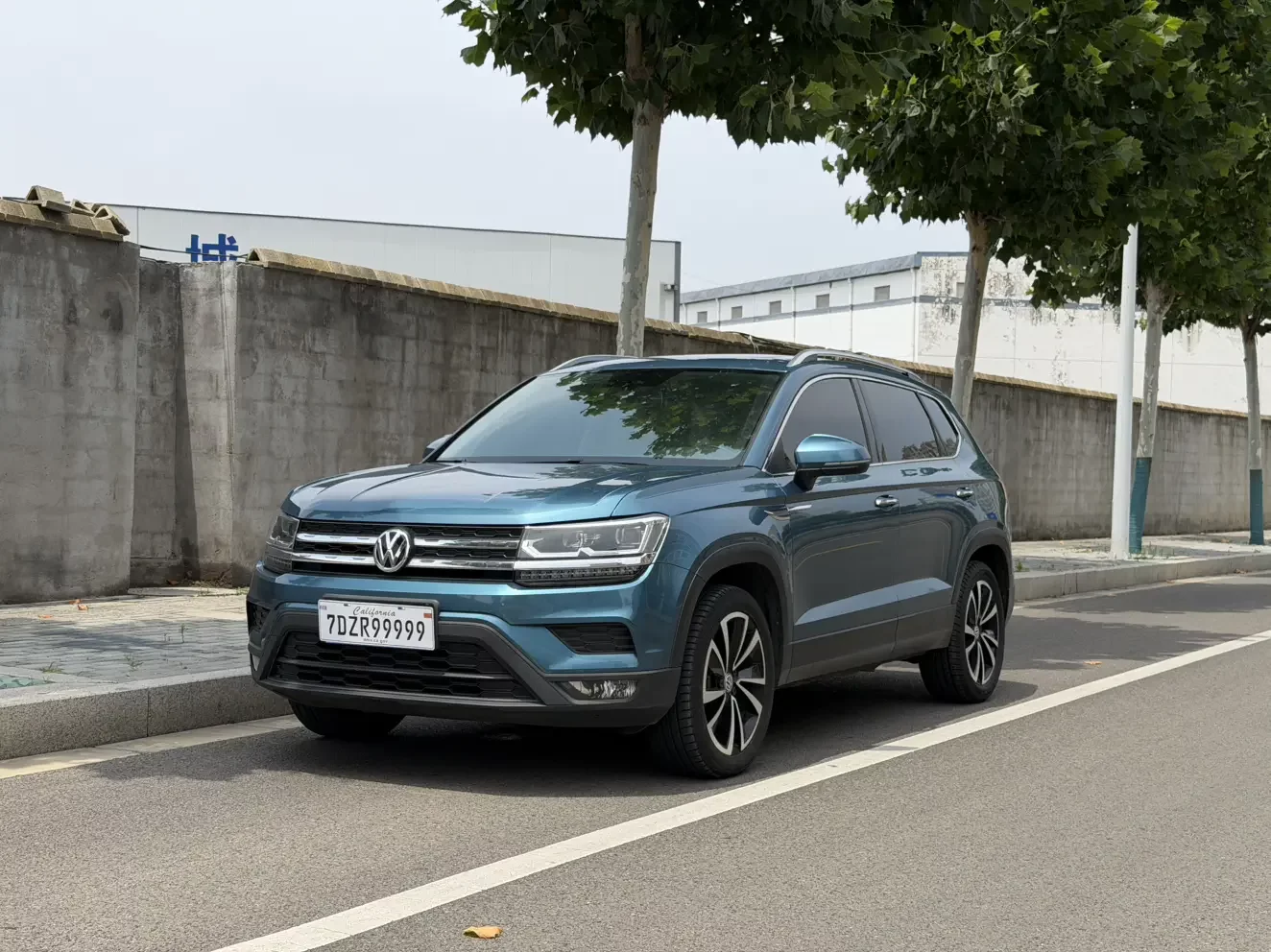 Volkswagen Tharu