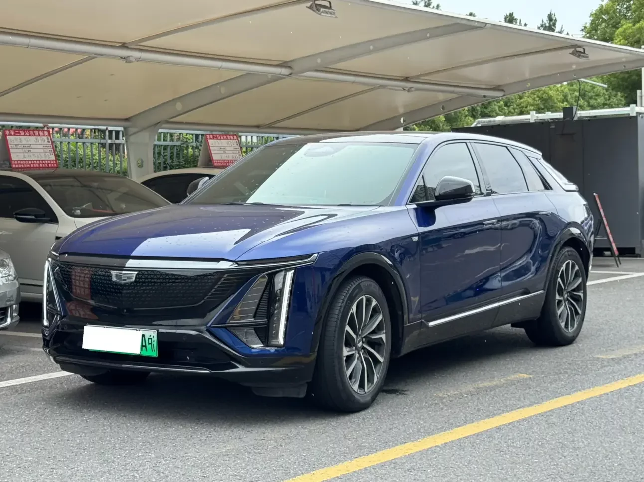 Cadillac IQ Ruige  из Китая