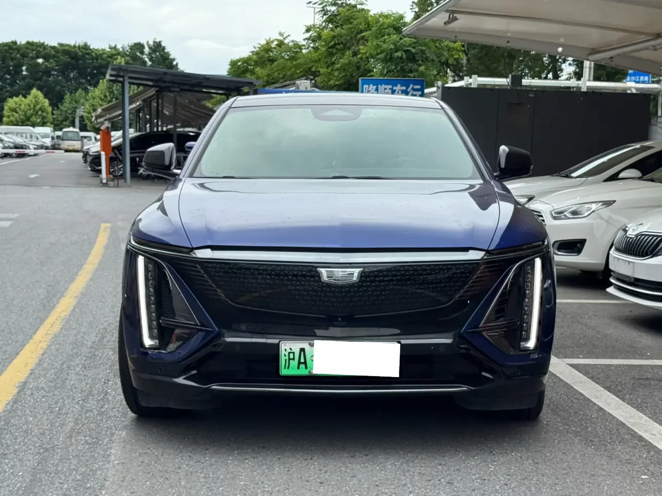 Cadillac IQ Ruige  из Китая