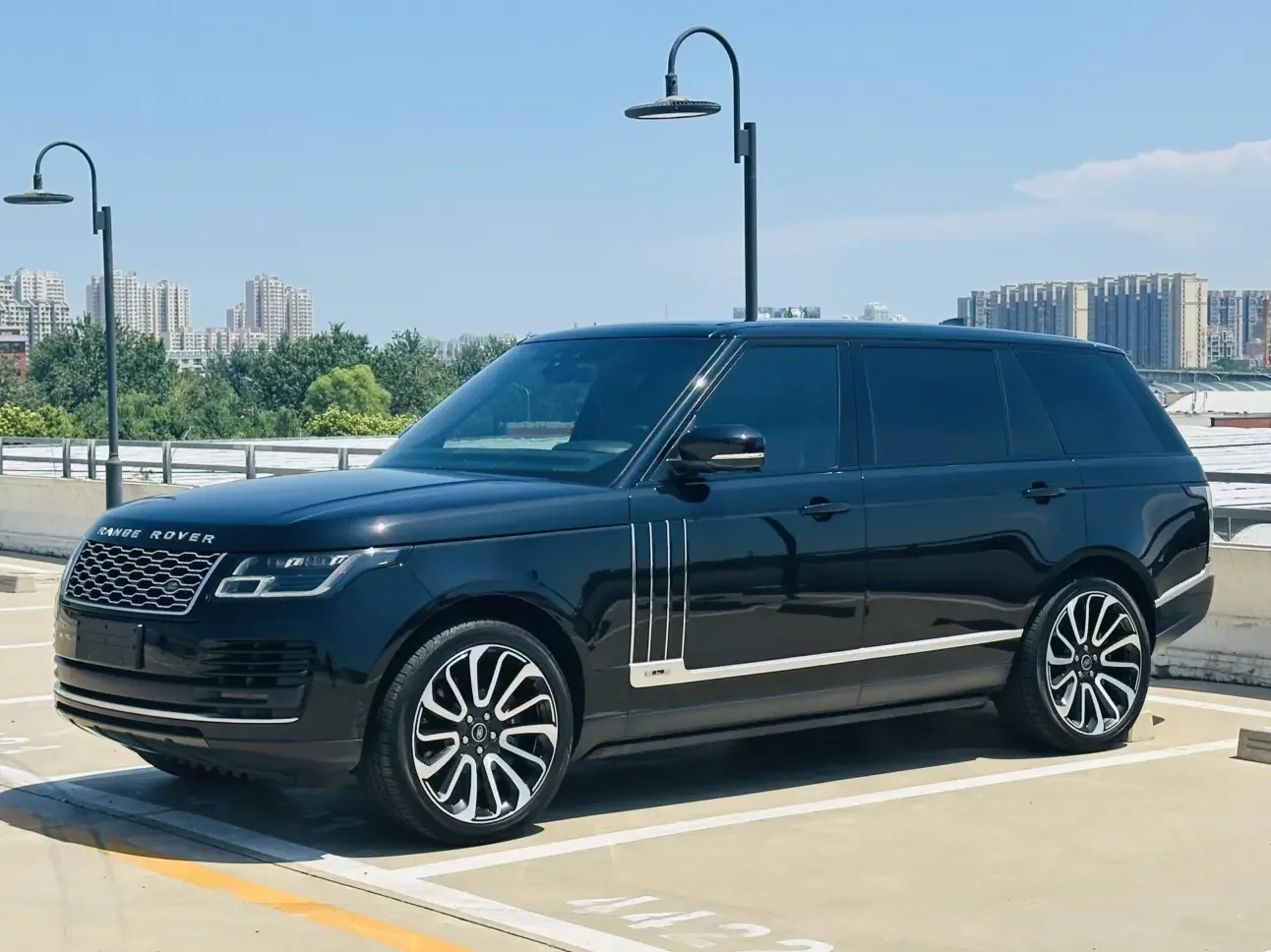 Land Rover range rover