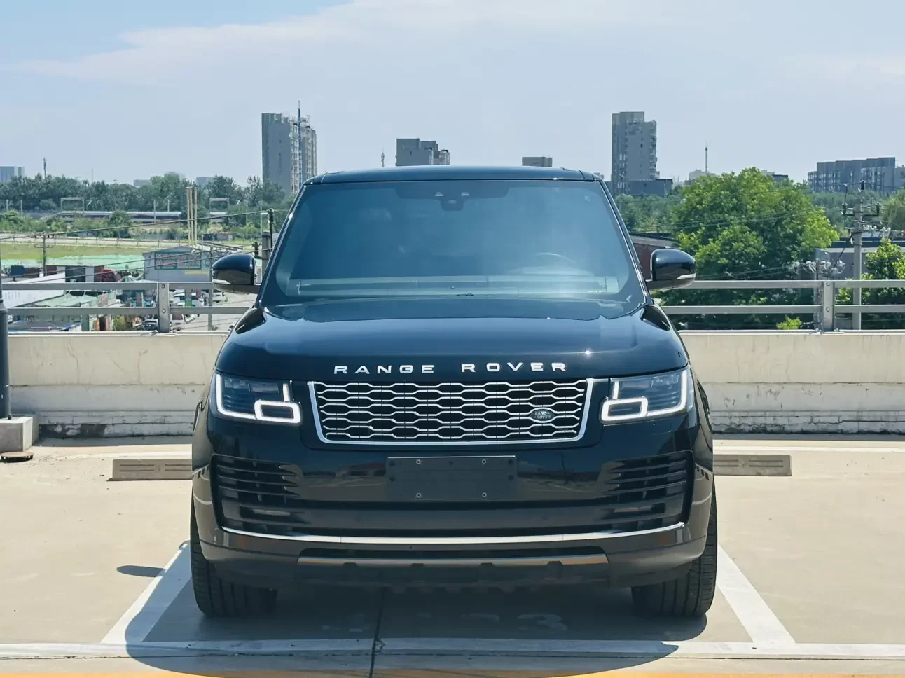 Land Rover range rover