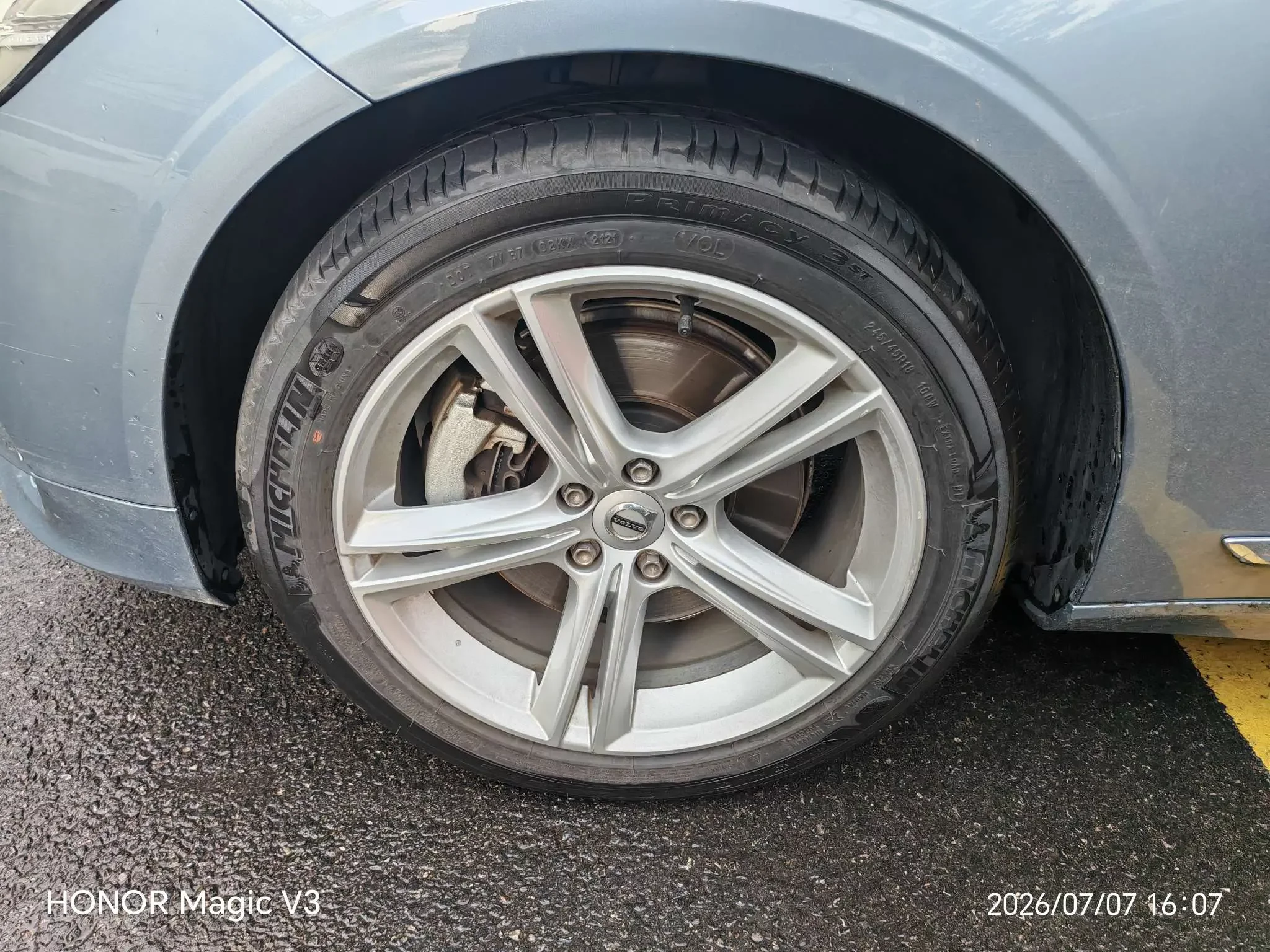 Volvo S90