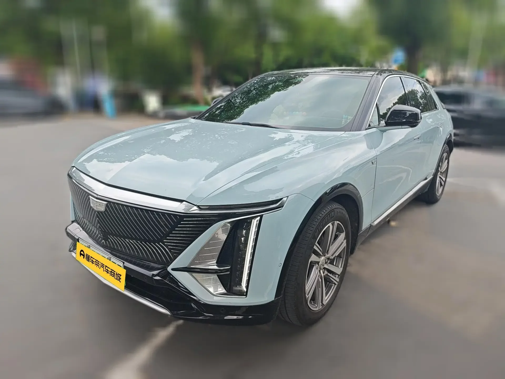 Cadillac IQ Ruige  из Китая