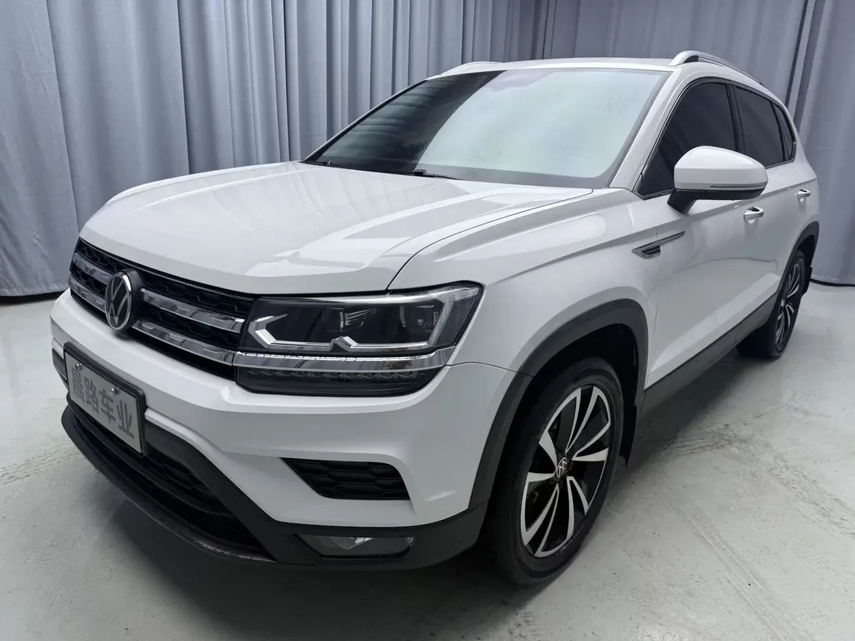 Volkswagen Tharu