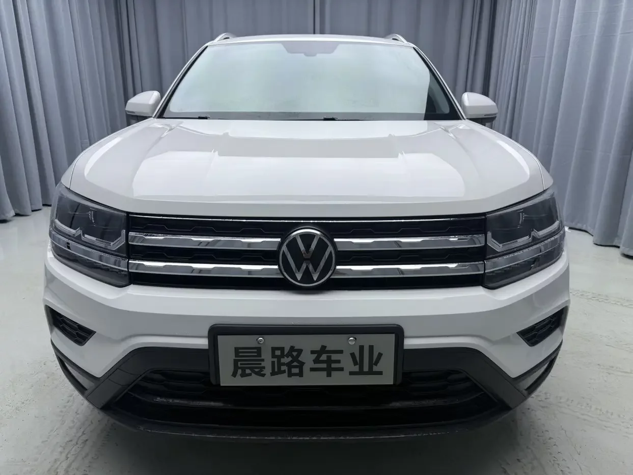 Volkswagen Tharu