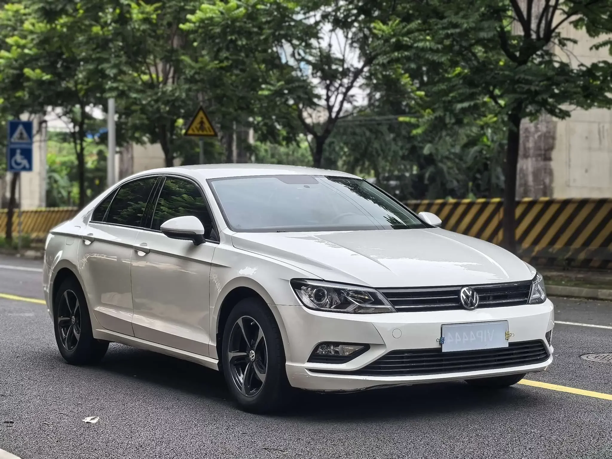 Volkswagen Lamando
