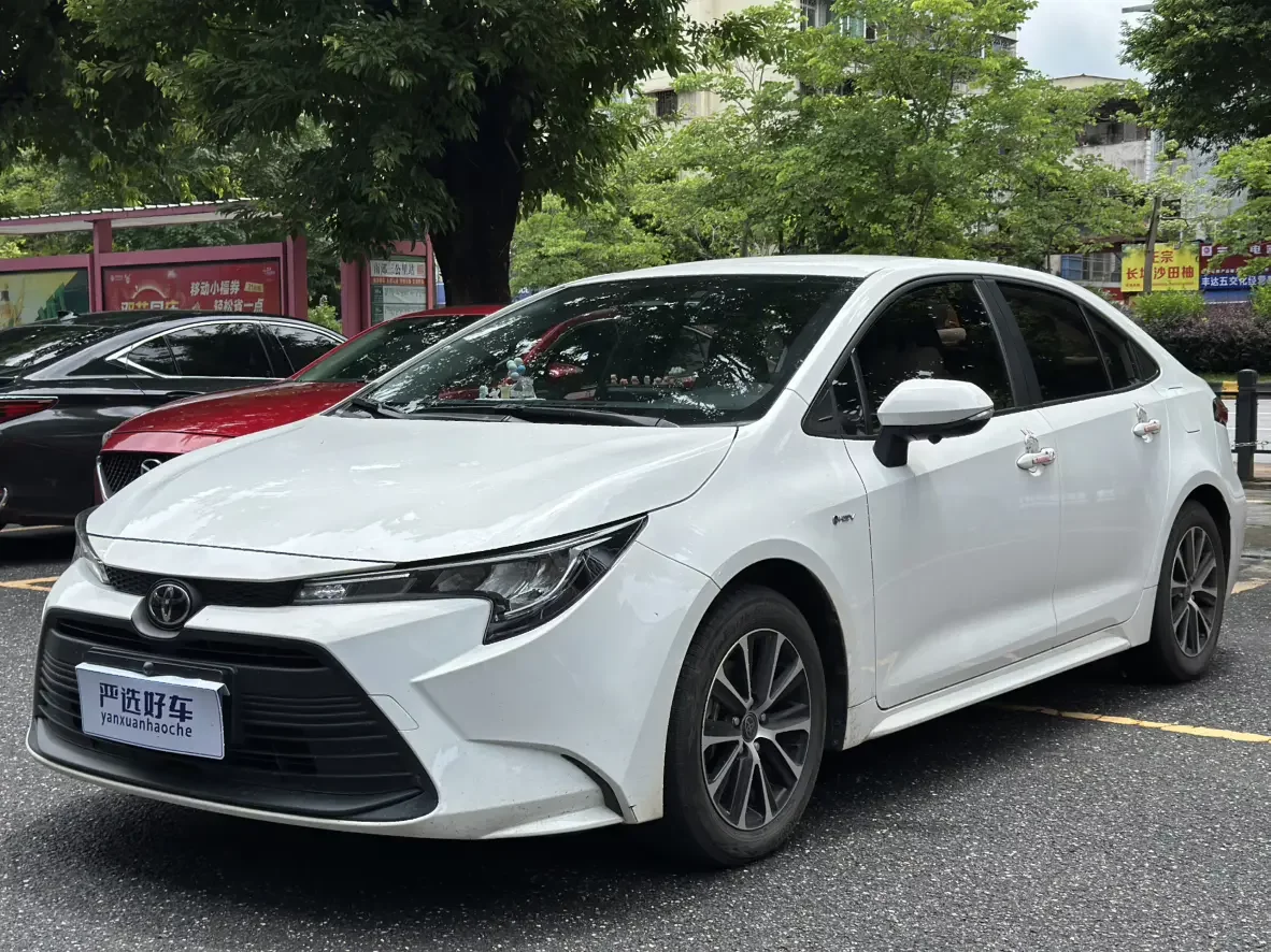 Toyota Levin (Lei Ling)  из Китая