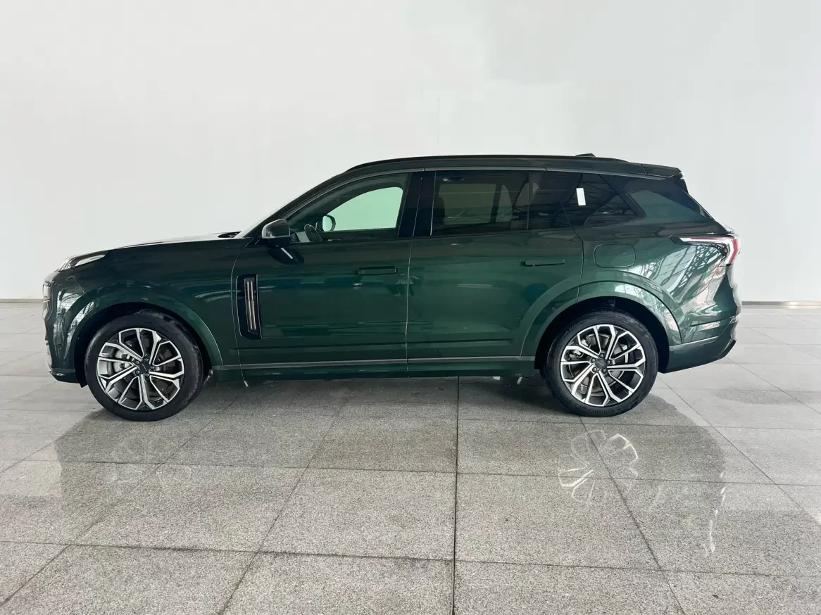 Lynk & Co 09 EM-P