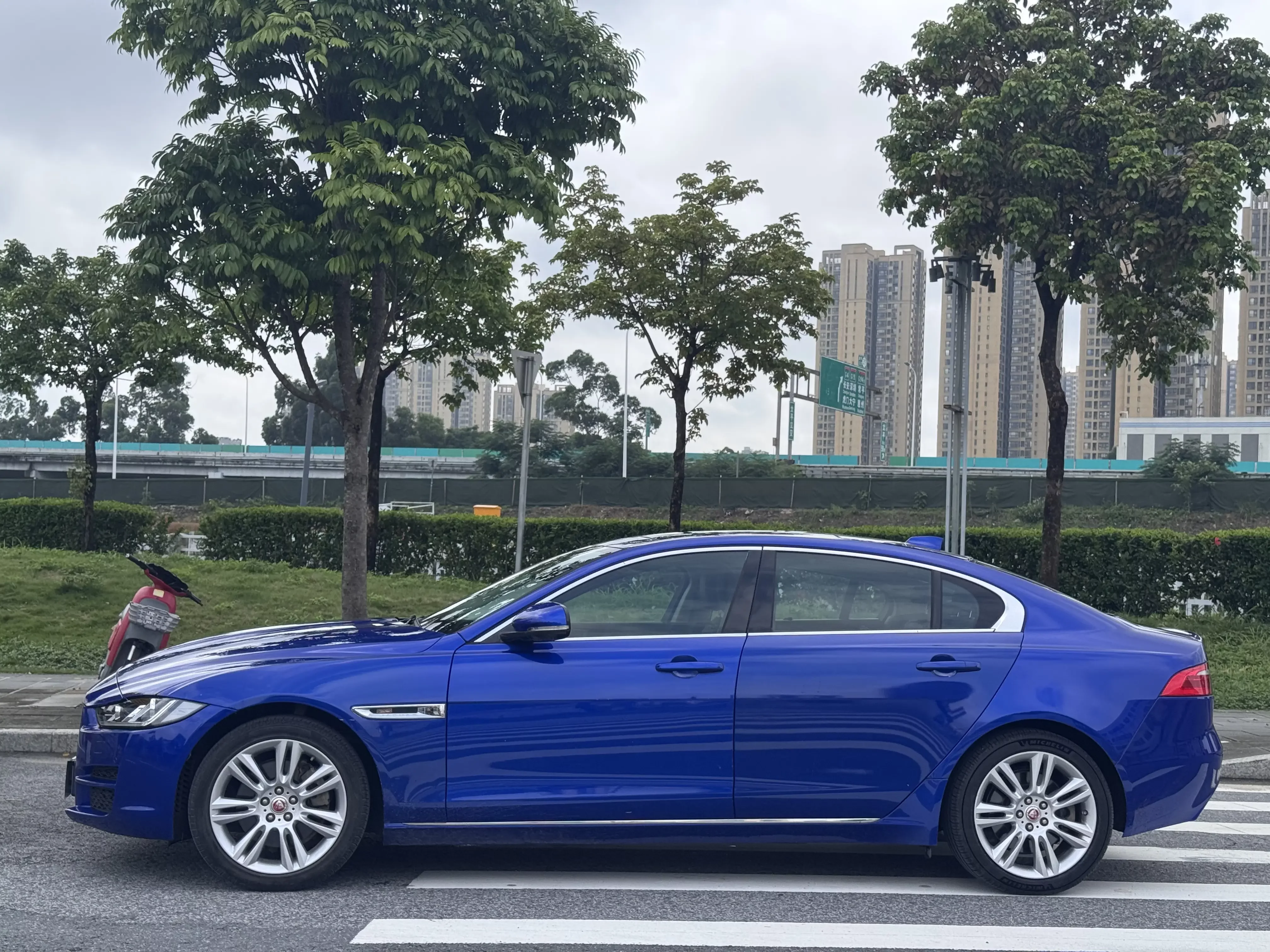 Jaguar XEL