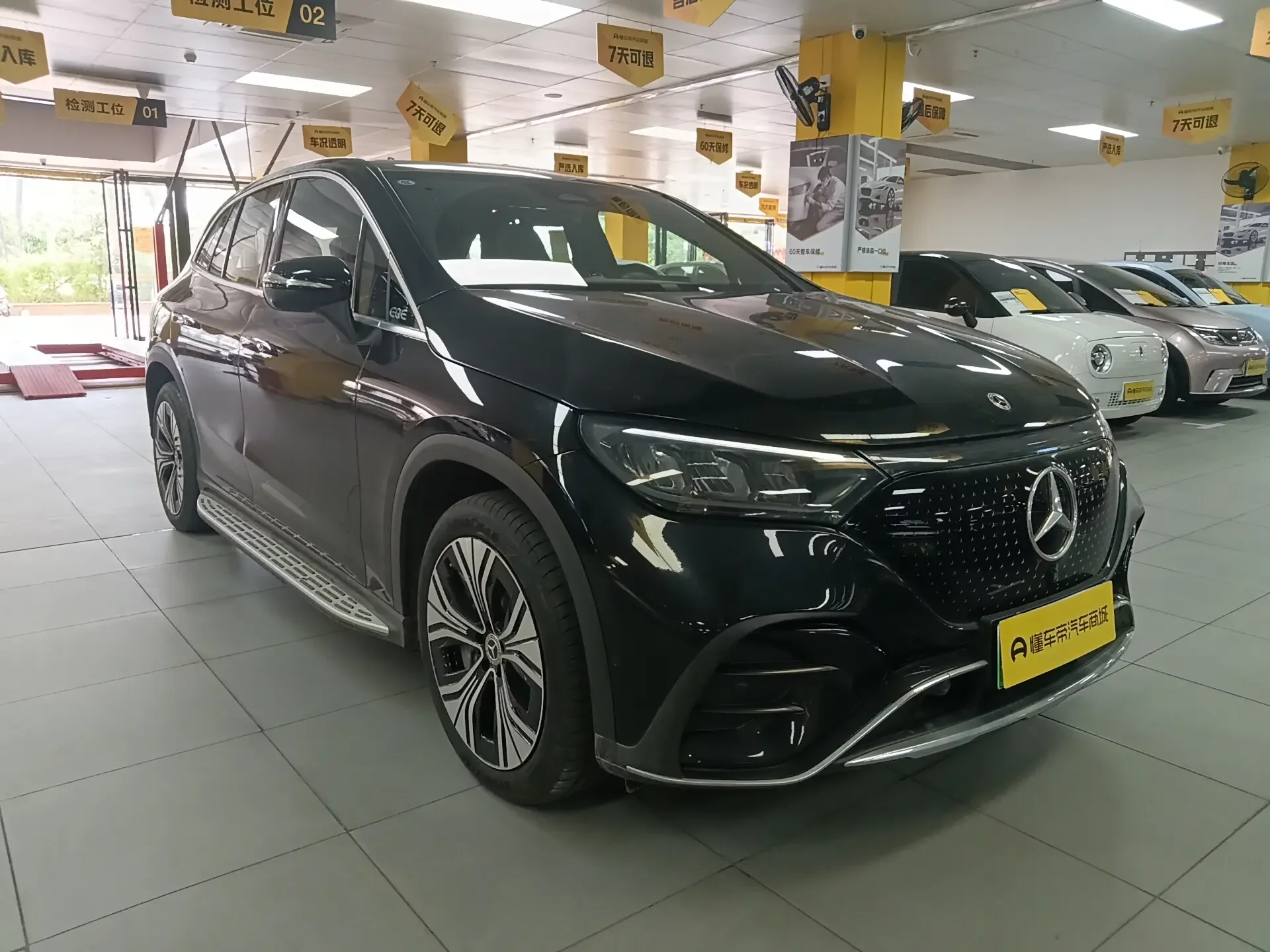 Mercedes-Benz EQE SUV