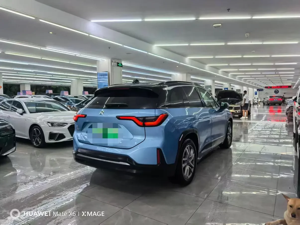 NIO ES6