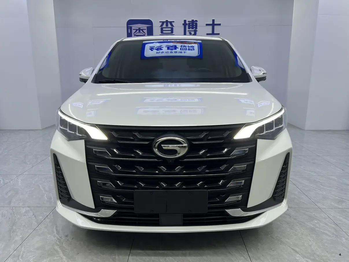 GAC Trumpchi M6  из Китая