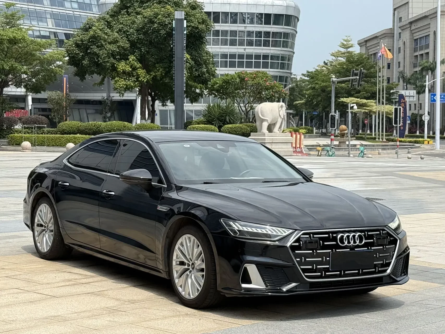 Audi A7L