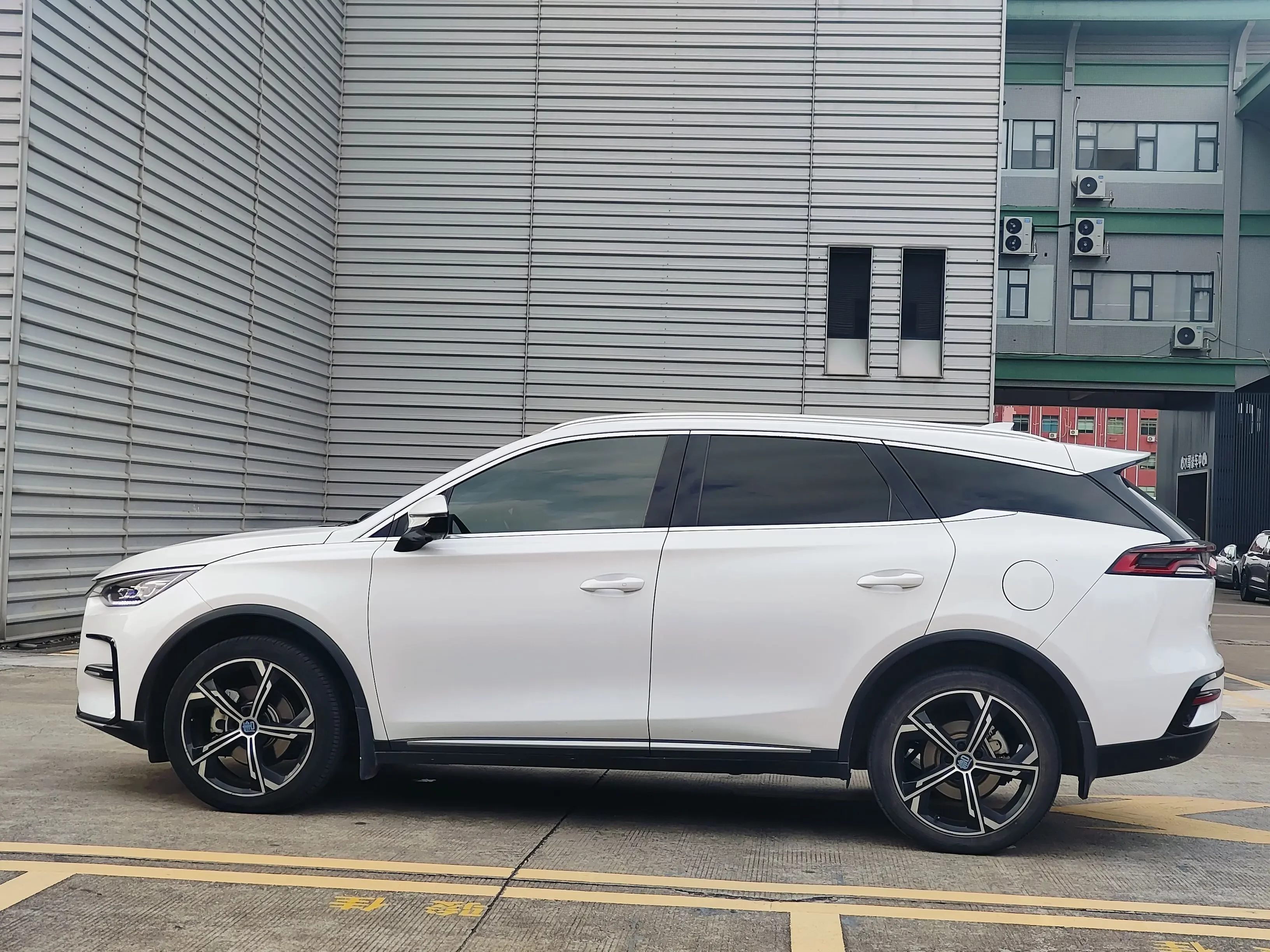 BYD Tang DM