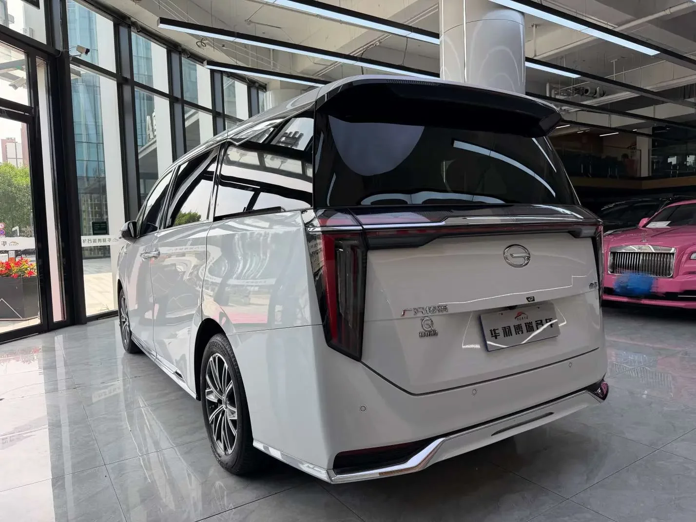 GAC Trumpchi M8