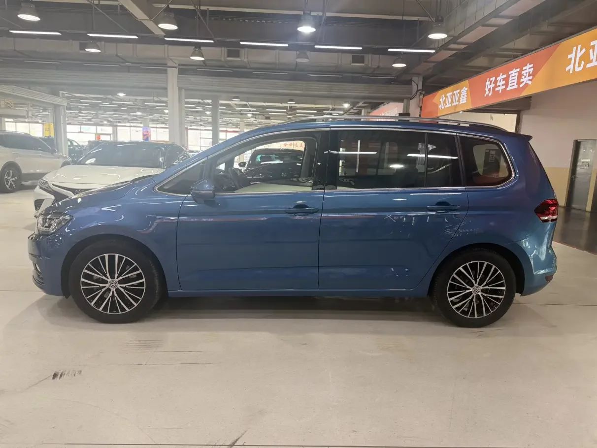 Volkswagen Touran L