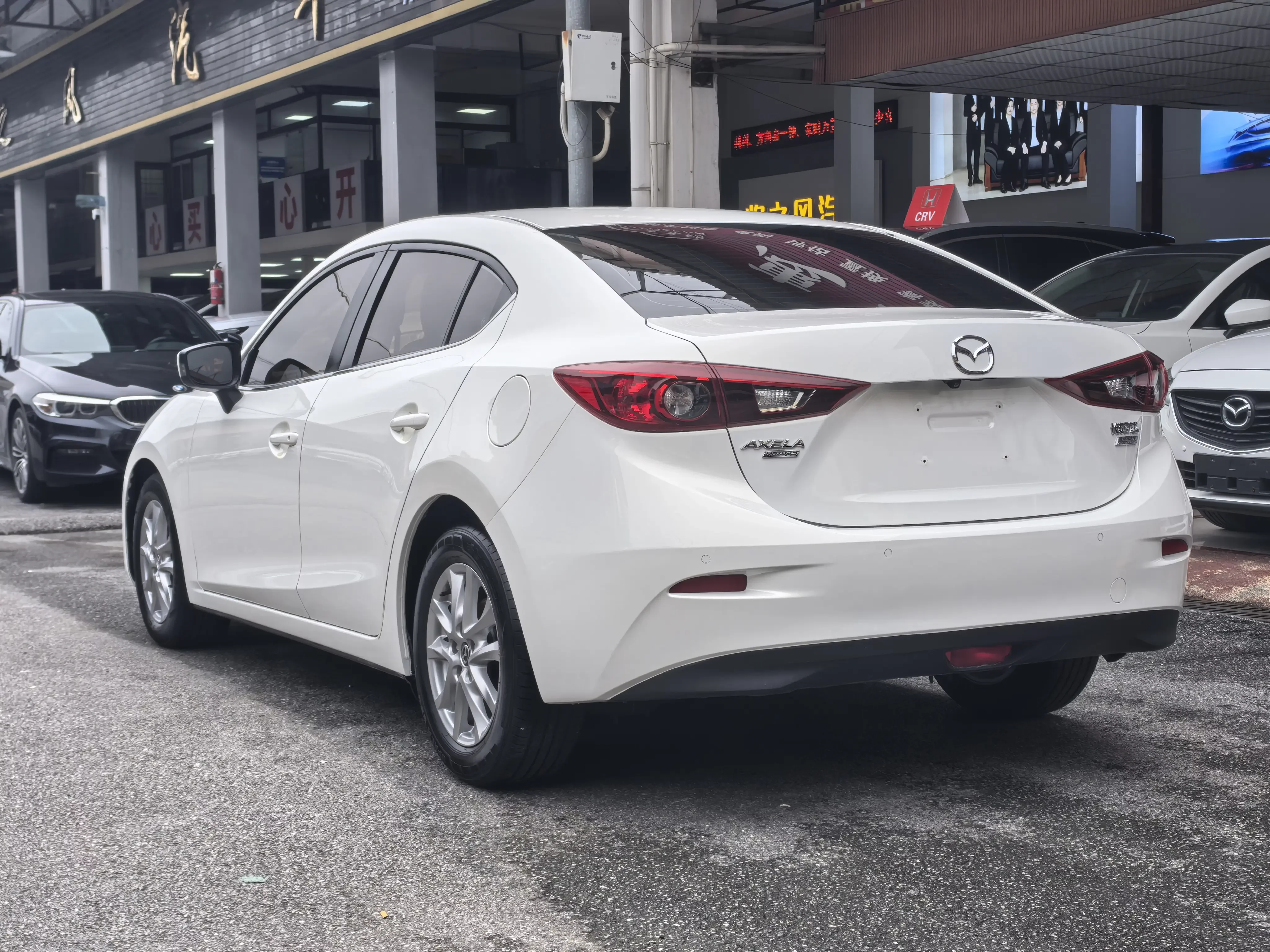 Mazda Axela