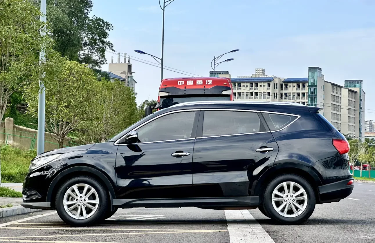 Dongfeng Fengon 580