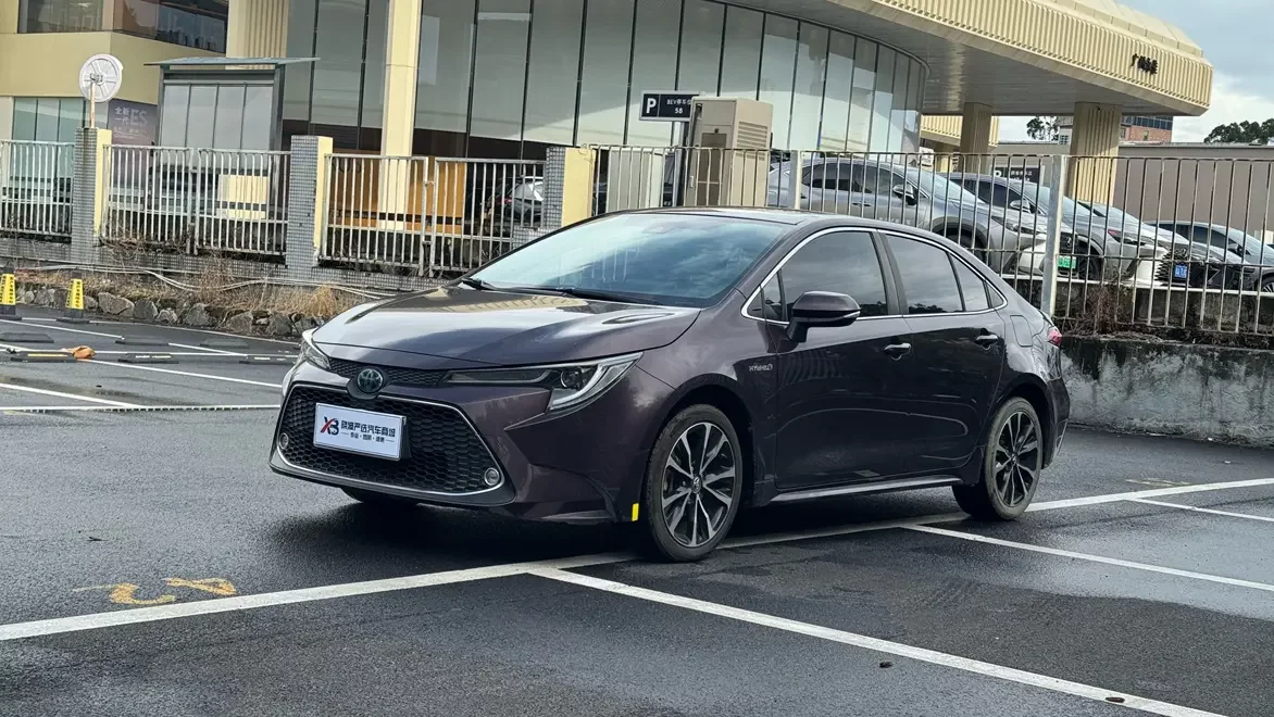 Toyota Levin (Lei Ling)  из Китая