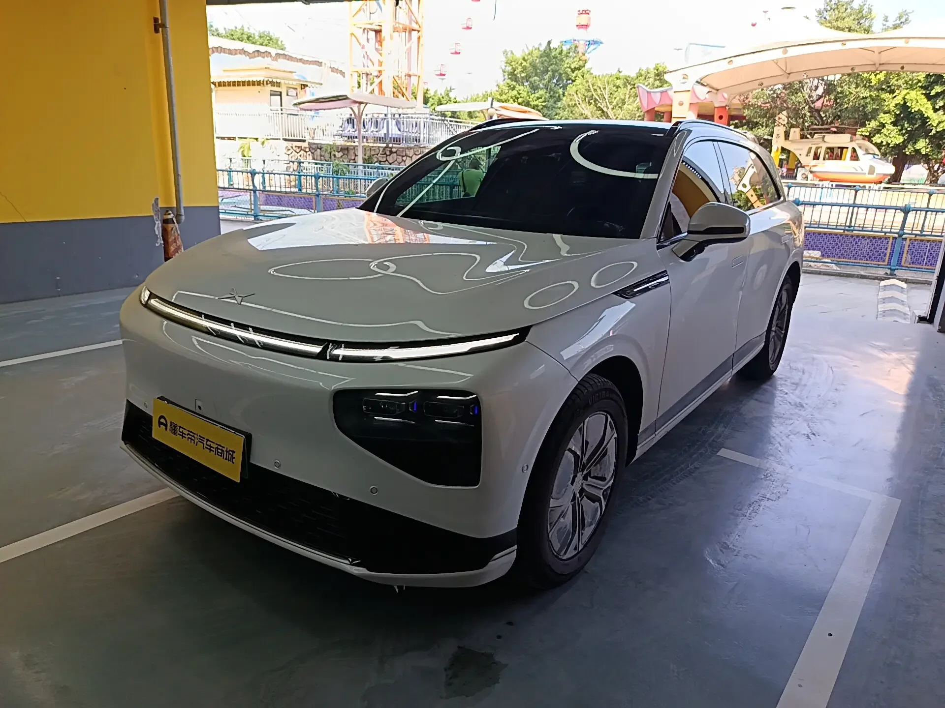 Xpeng G9