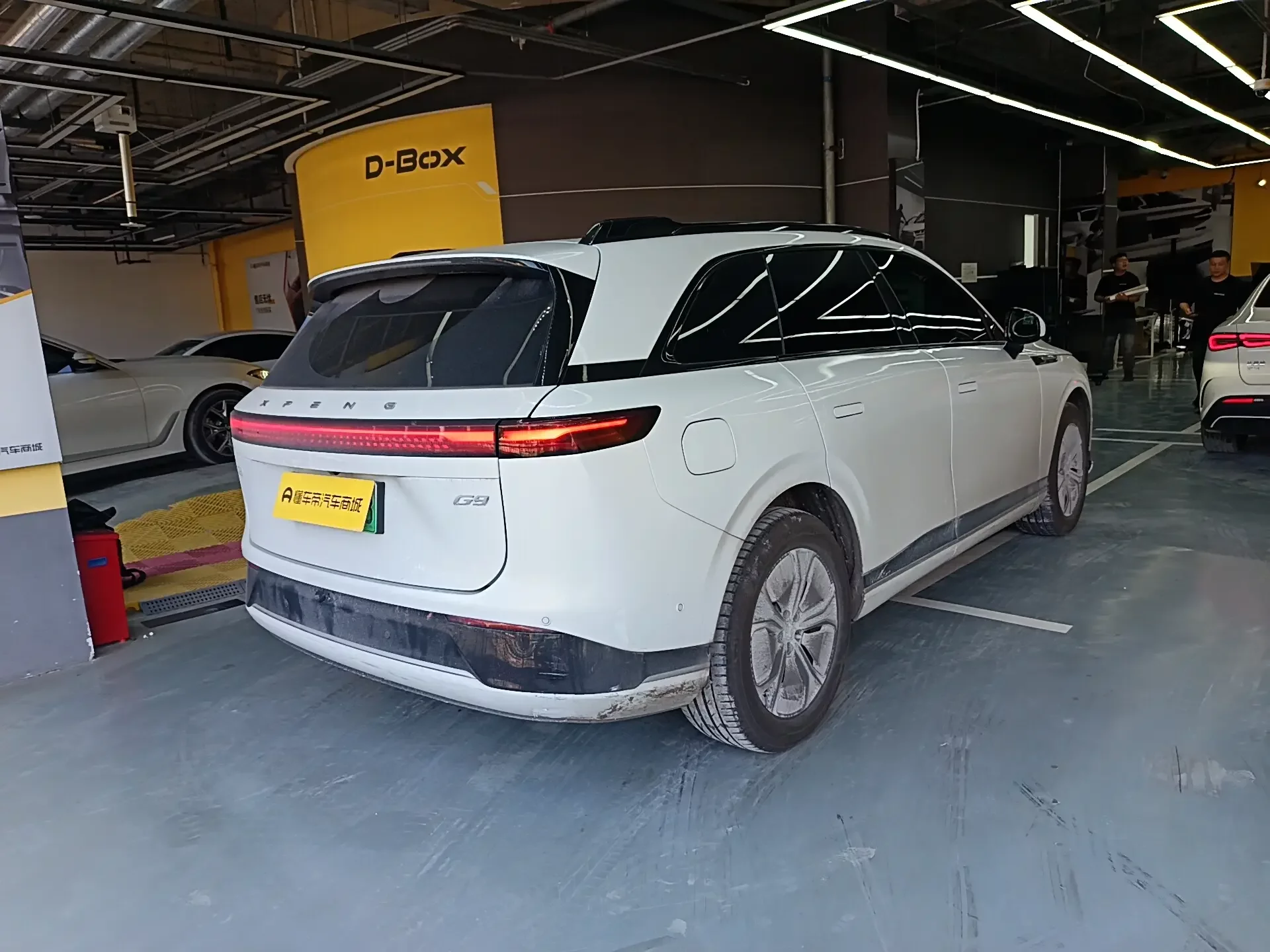 Xpeng G9