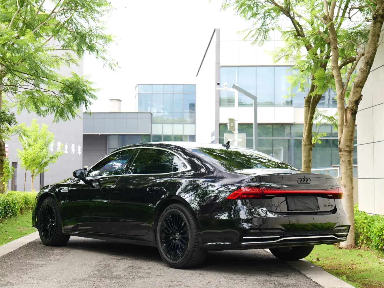 Audi A7L