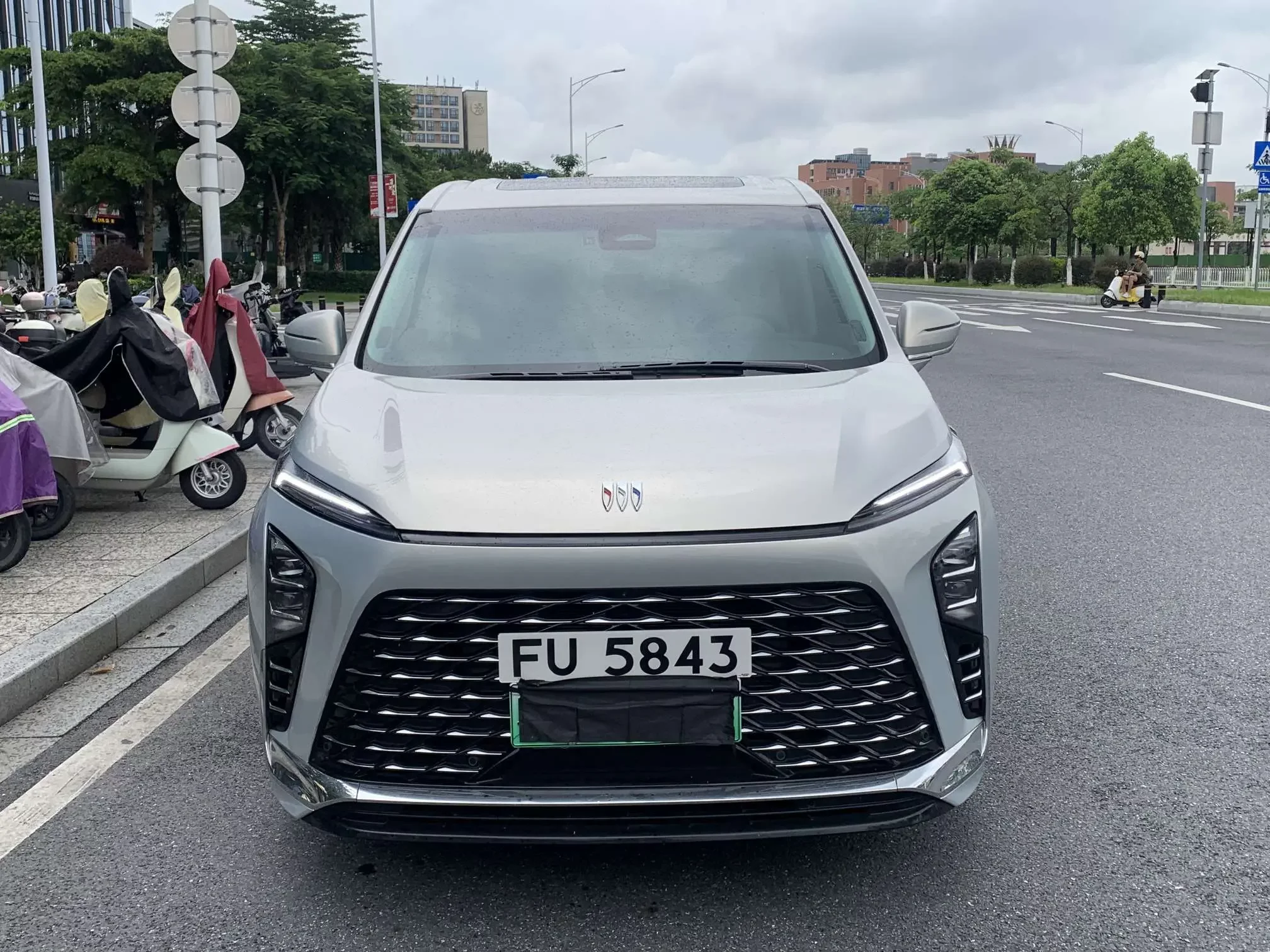 Buick GL8 PHEV