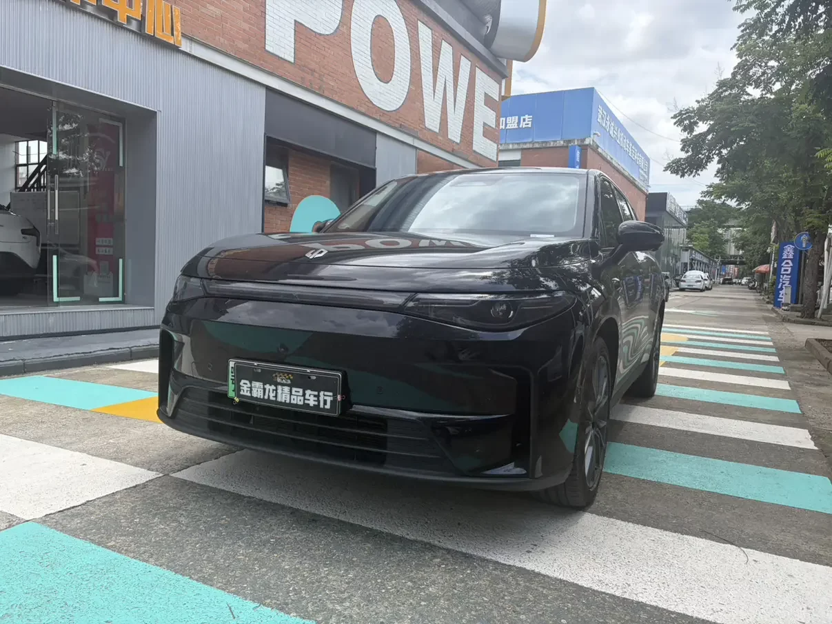Leapmotor Zero running C10