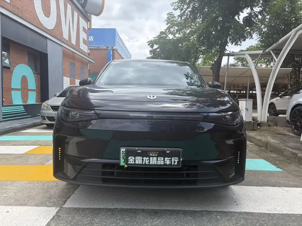 Leapmotor Zero running C10